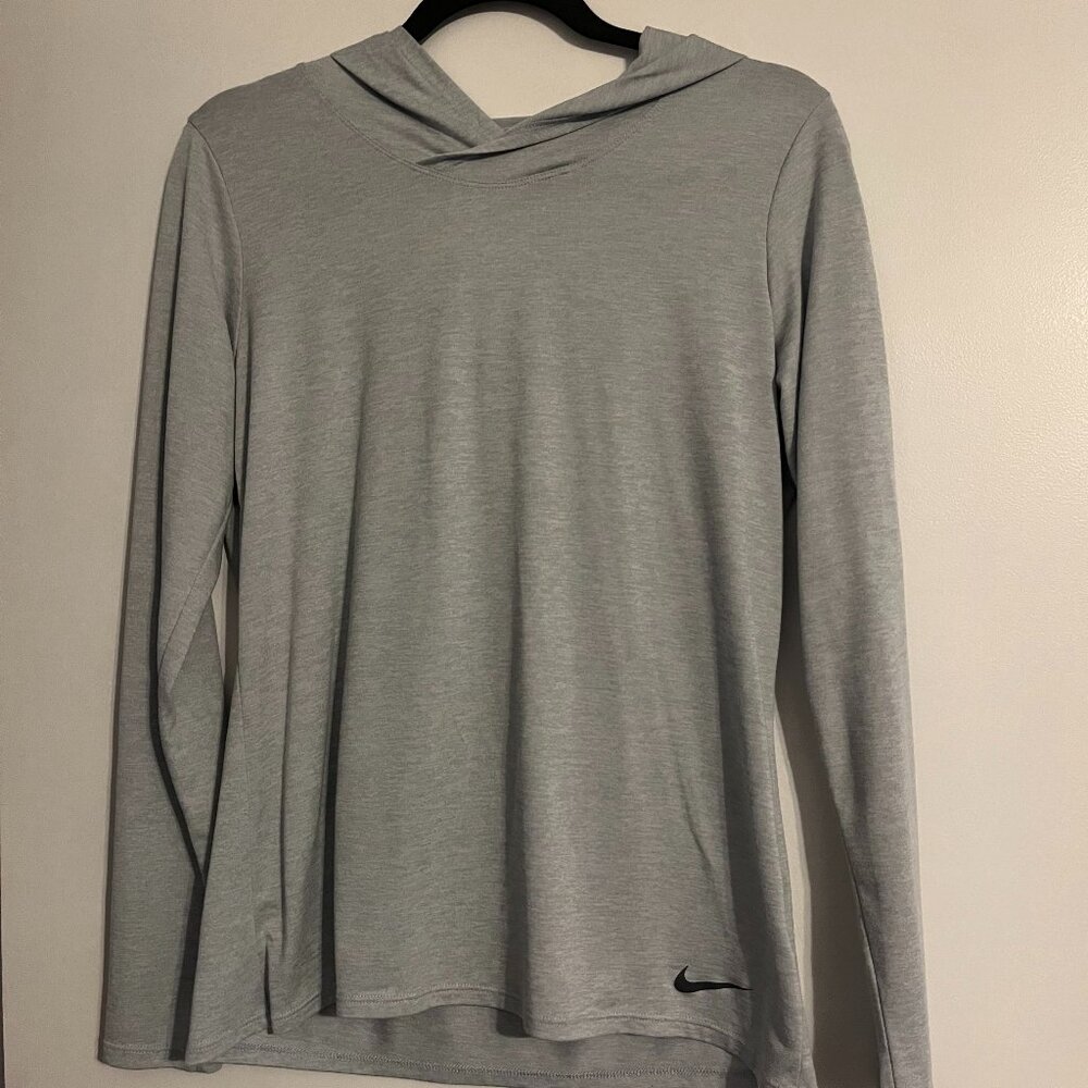 Nike DryFit Women's Size M Gray Hoodie - like new